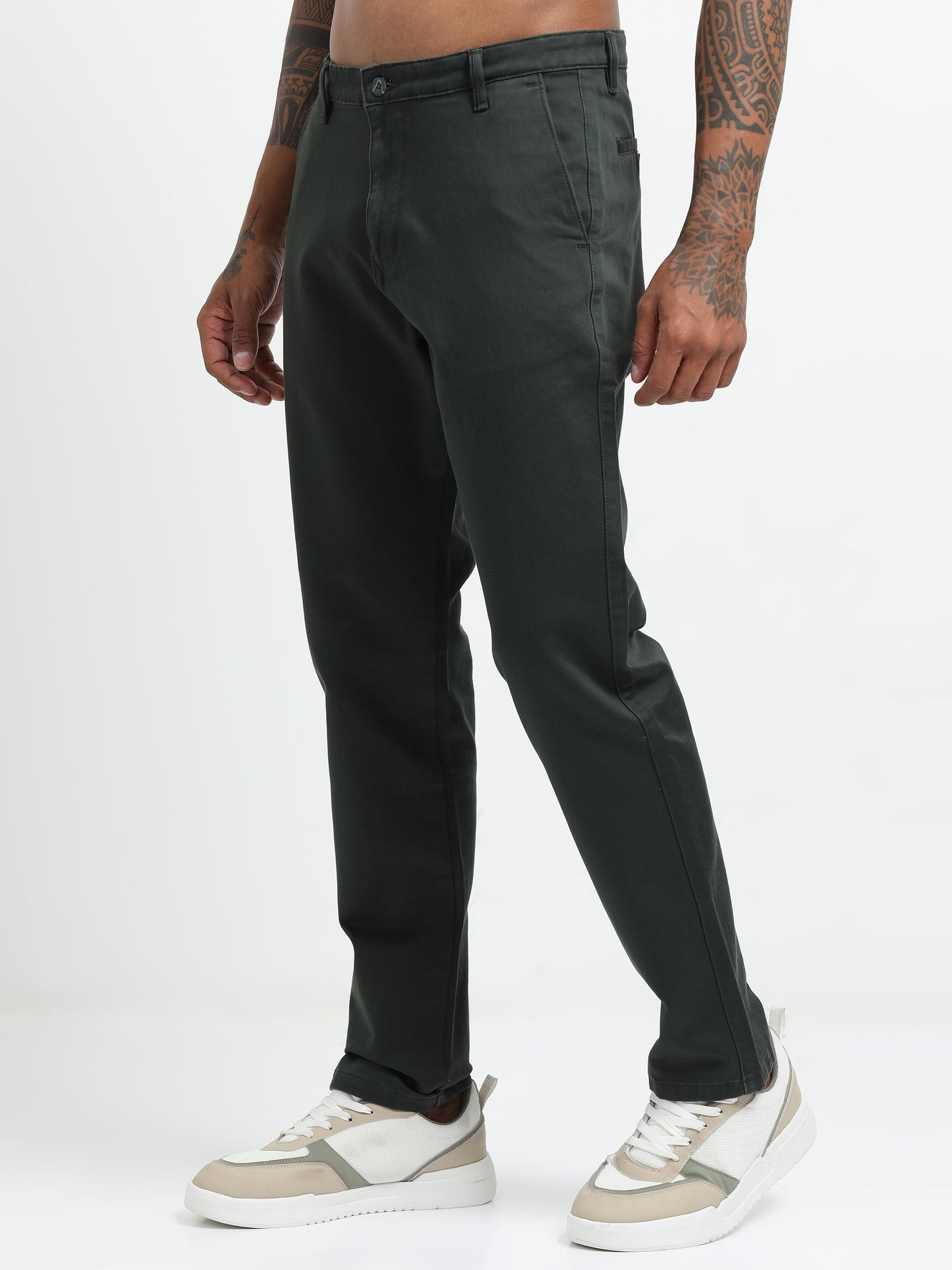 REGULAR FIT SOLID TROUSER