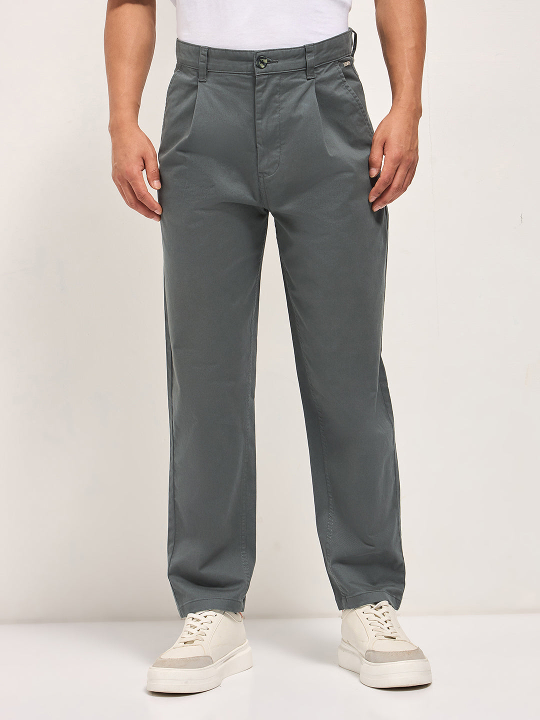 Grey Solid Cropped Carrot Fit Casual Chino Trouser