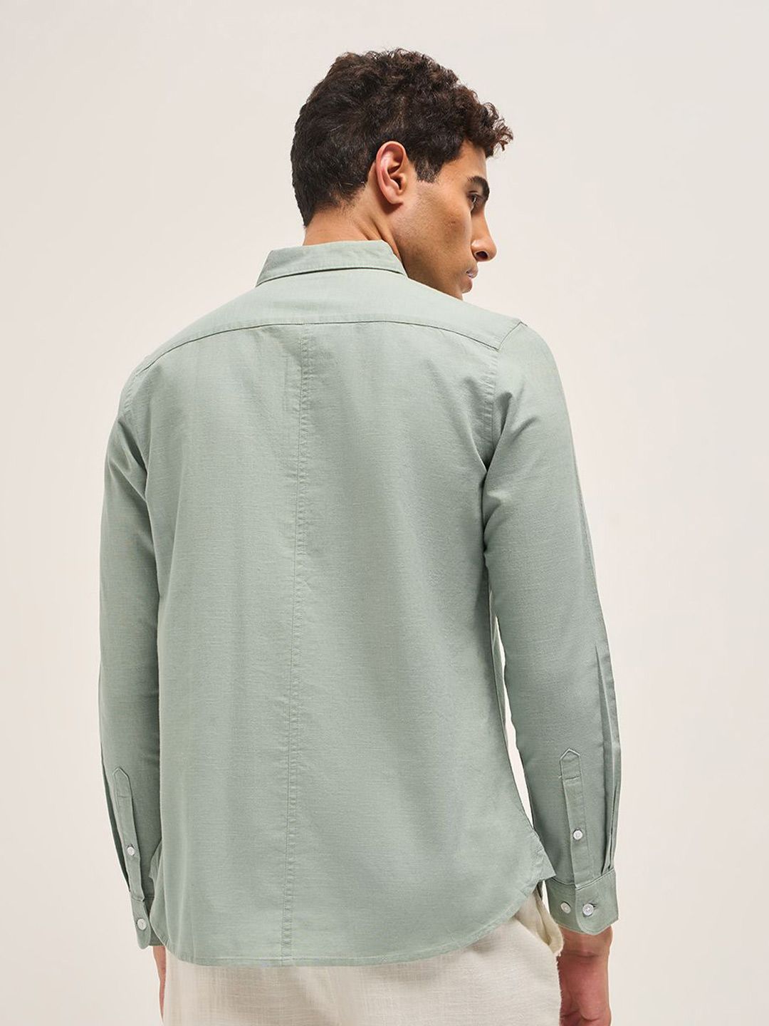 Men Slim Fit Solid Spread Collar Casual Cotton Linen Shirt