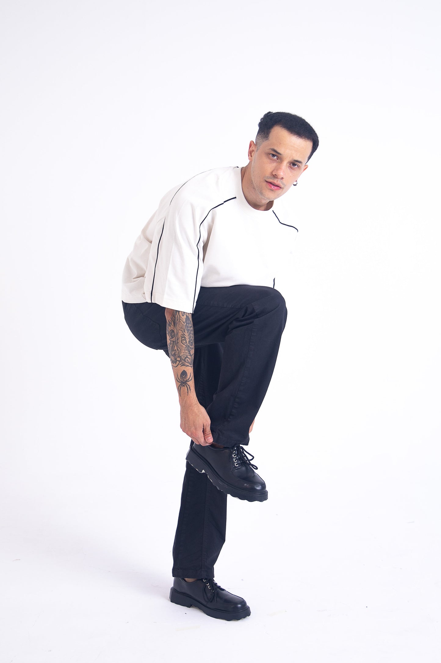 Y - Axis Chinos Pants: Black