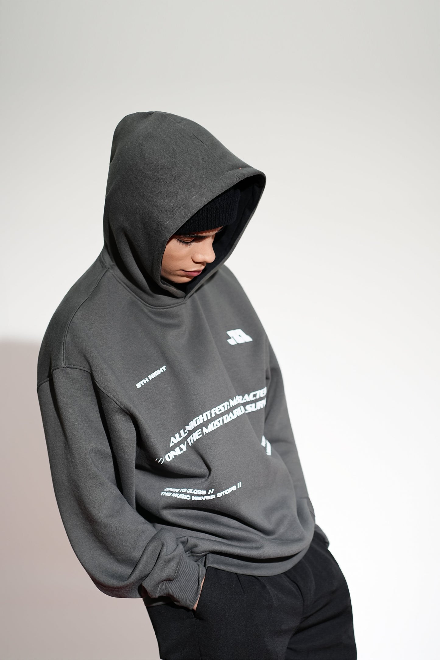NOCTURE OVERSIZED HOODIE