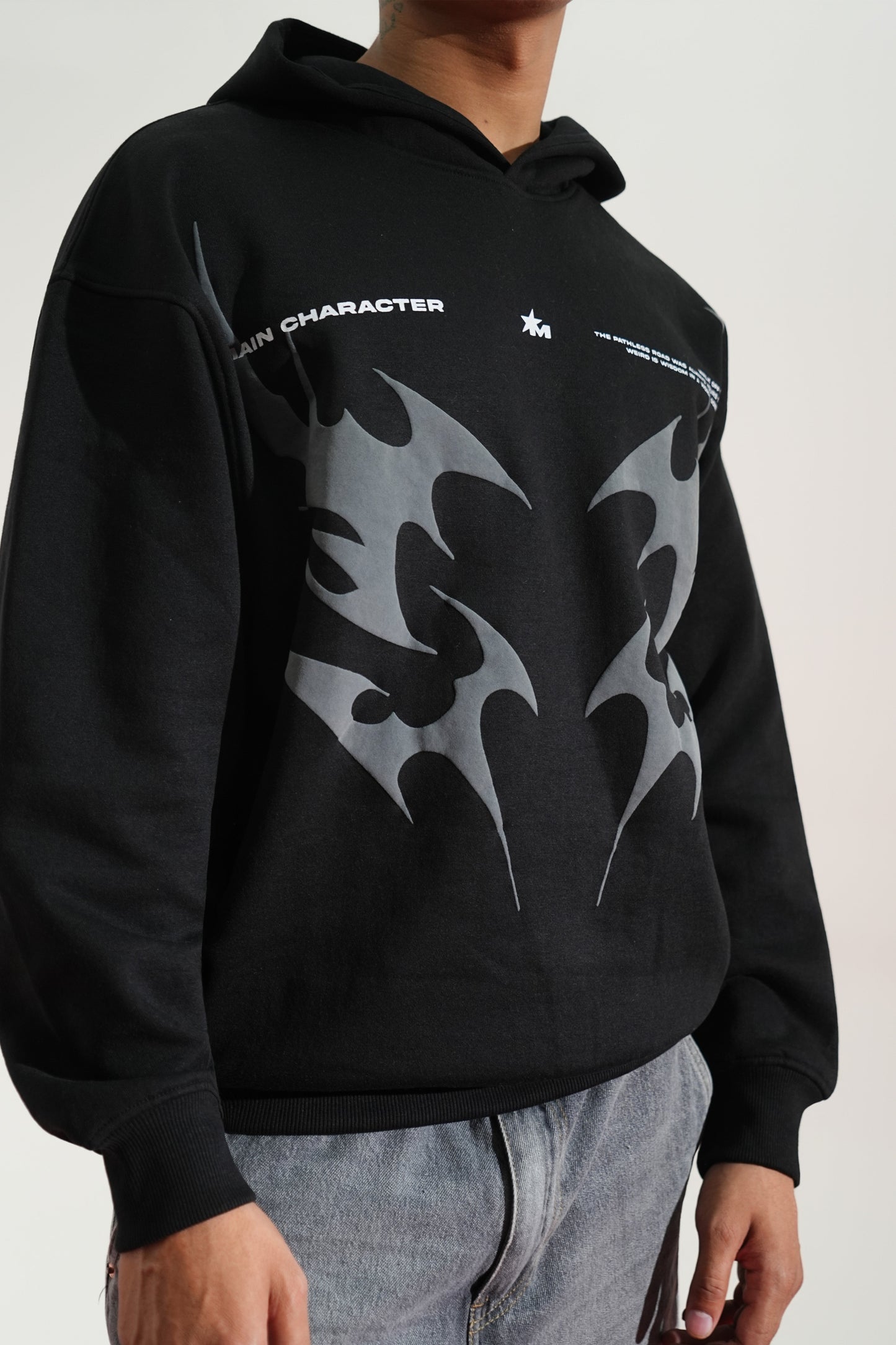 BLACK AURA OVERSIZED HOODIE