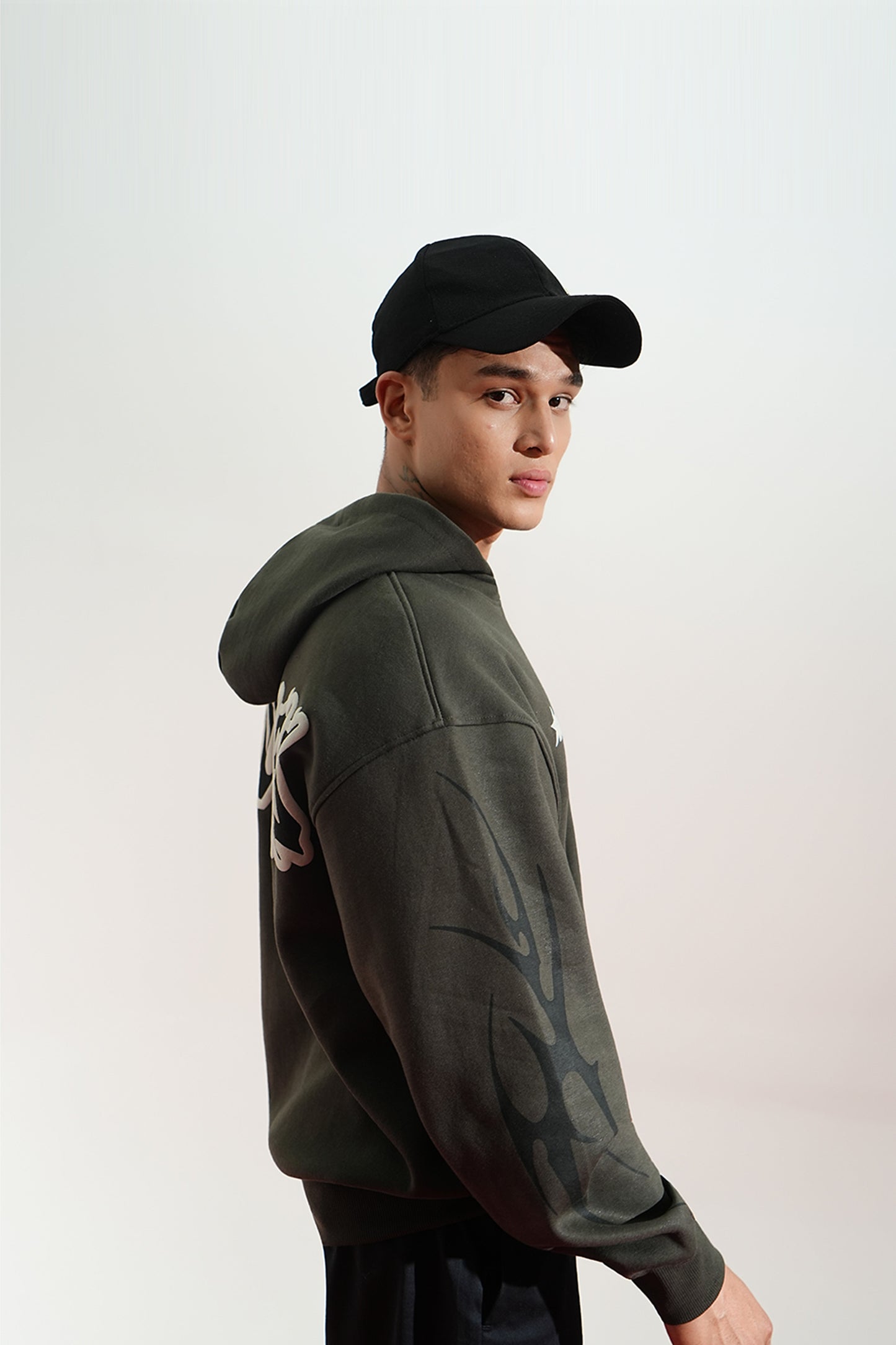 RECKLESS OVERSIZED HOODIE