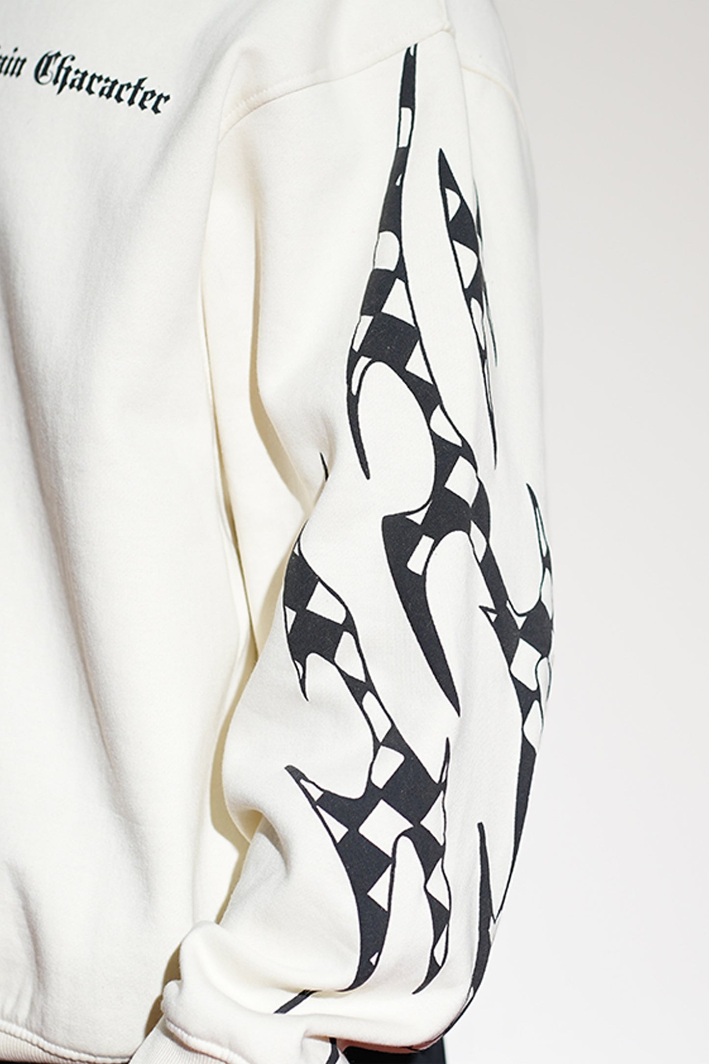 APEN OVERSIZED HOODIE