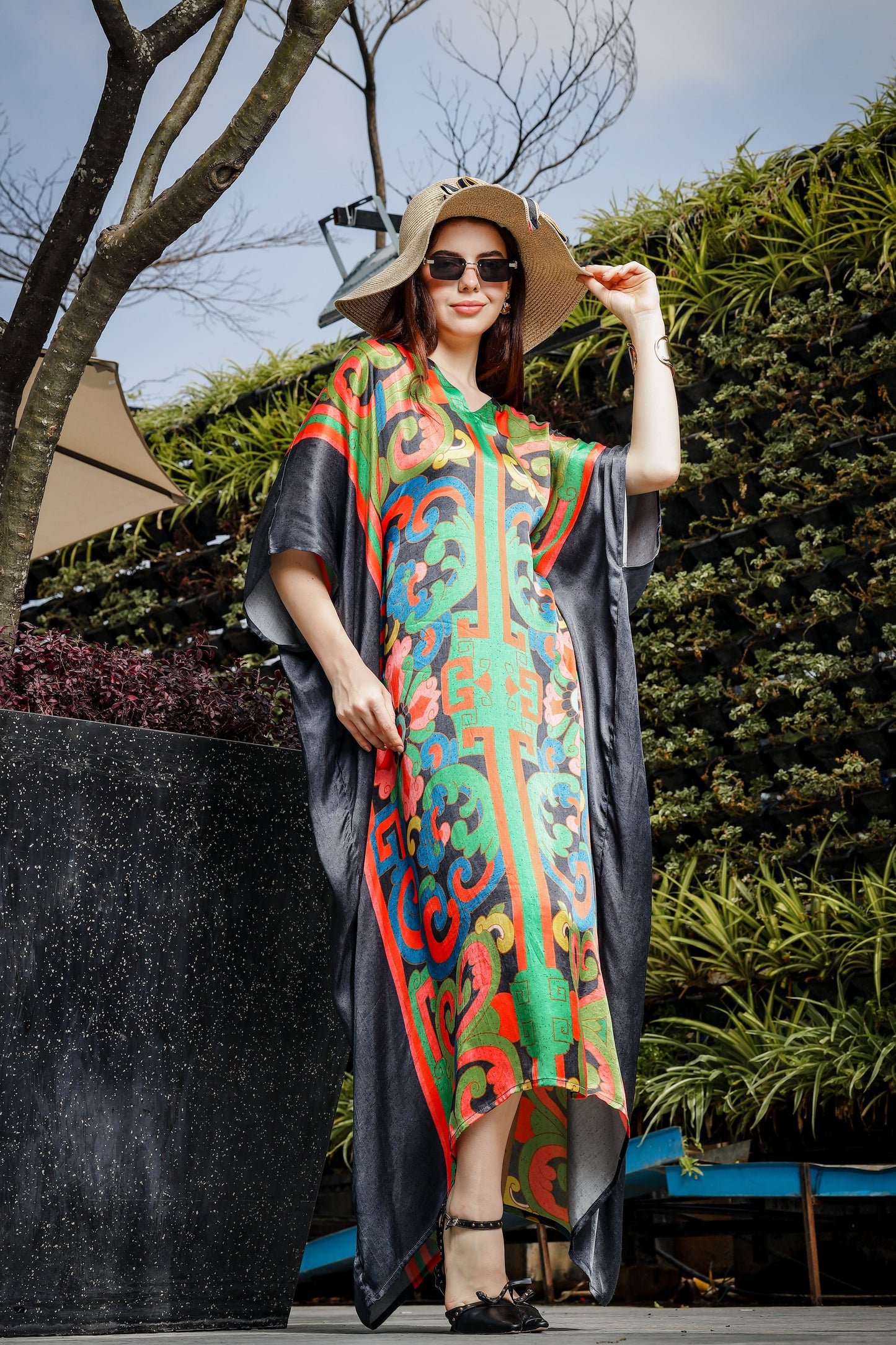 MUSEUM OF MONUMENT INSIDE TYEING KAFTAAN (Black)