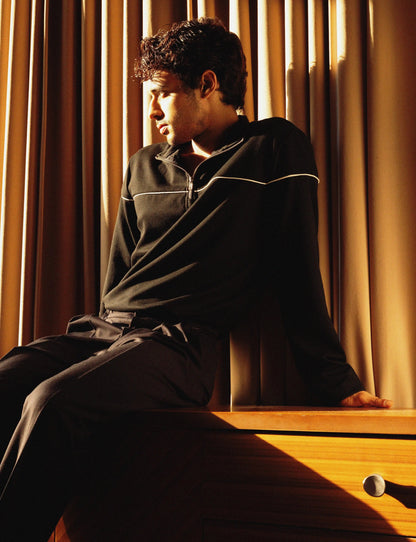 Transit Quarter Zip Pullover - Black