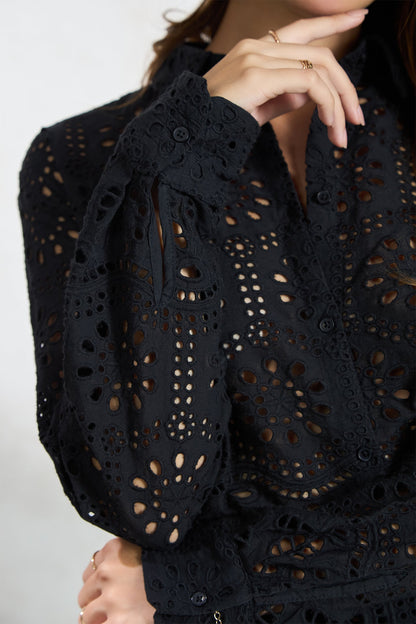 100% Cotton Black Boxy Shirt With Scallop Hem