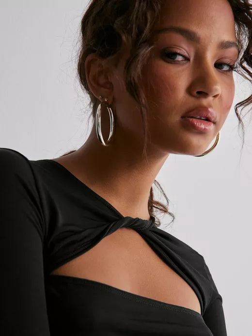 MWB Keyhole Long Sleeve Top