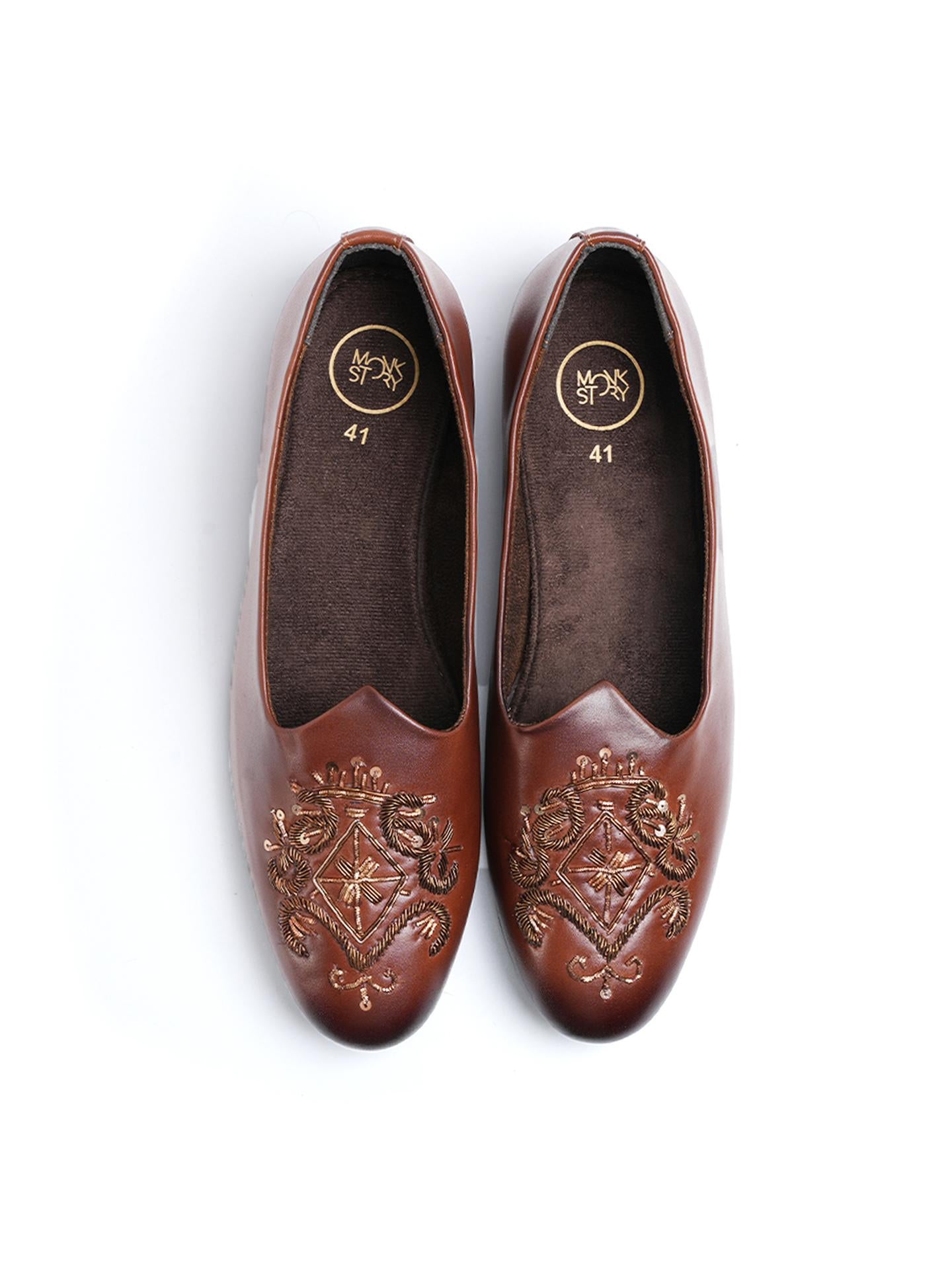 Monkstory Classic Embroidered Mojari - Brown