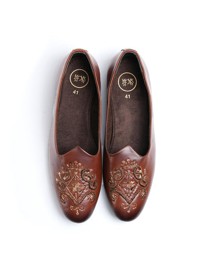 Monkstory Classic Embroidered Mojari - Brown