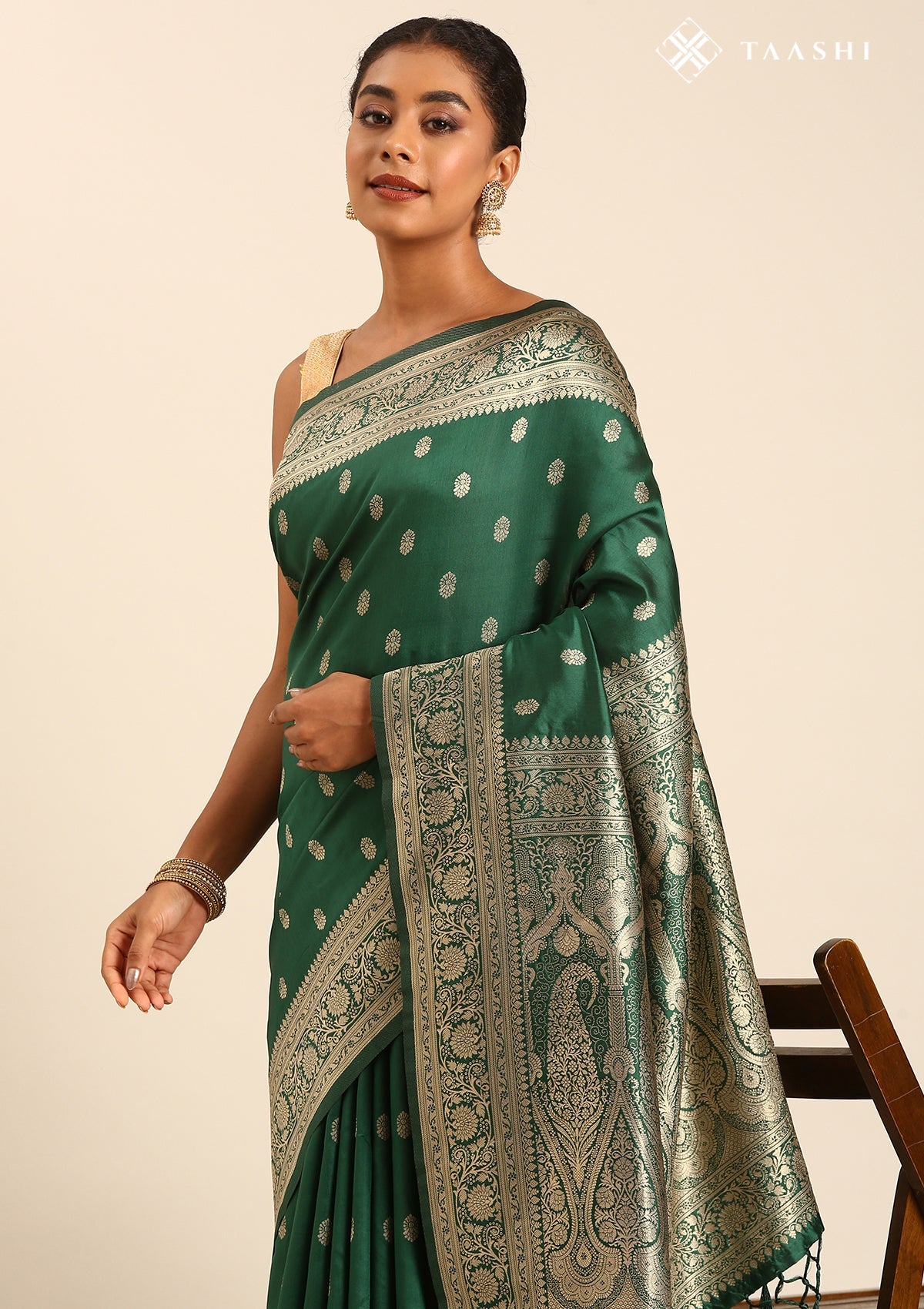 Dark Green Traditional Woven Tussar Saree