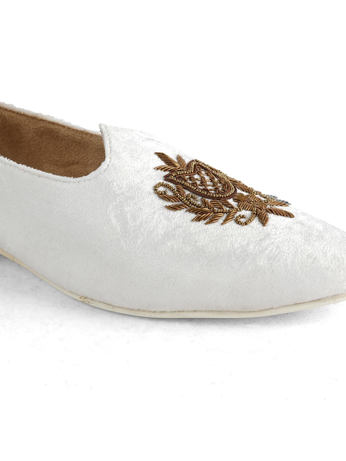 Opulenza Embroidered Mojri - Moon White
