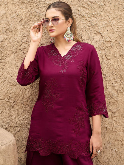 Embroidered V-Neck Tunic With Trousers