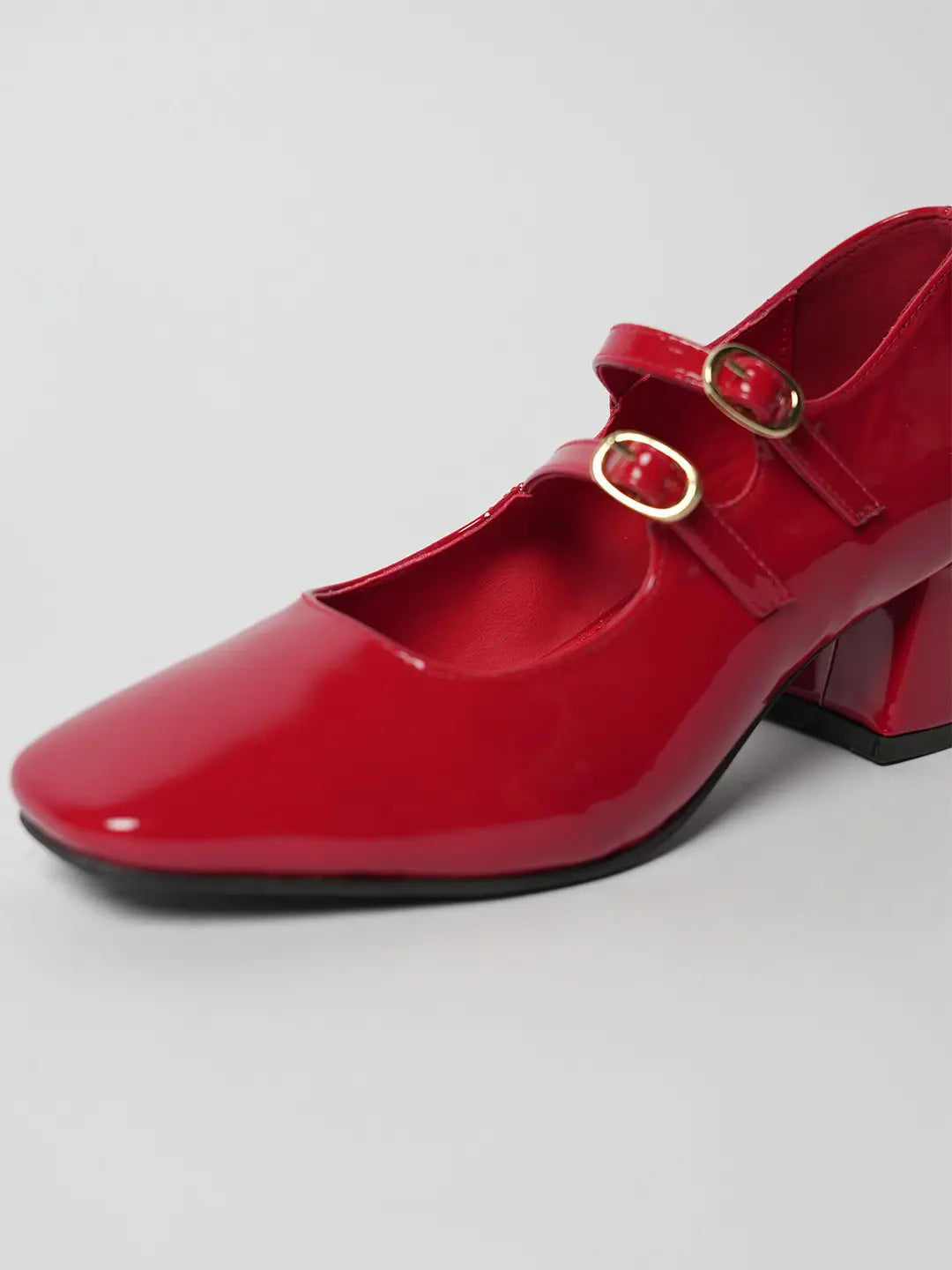 Theater Women Red Kelly Mogambo Mary Jane Block Heels