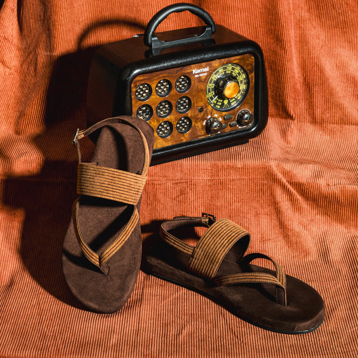 Paaduks Hiver Thong-Strap Corduroy Brown Sandals