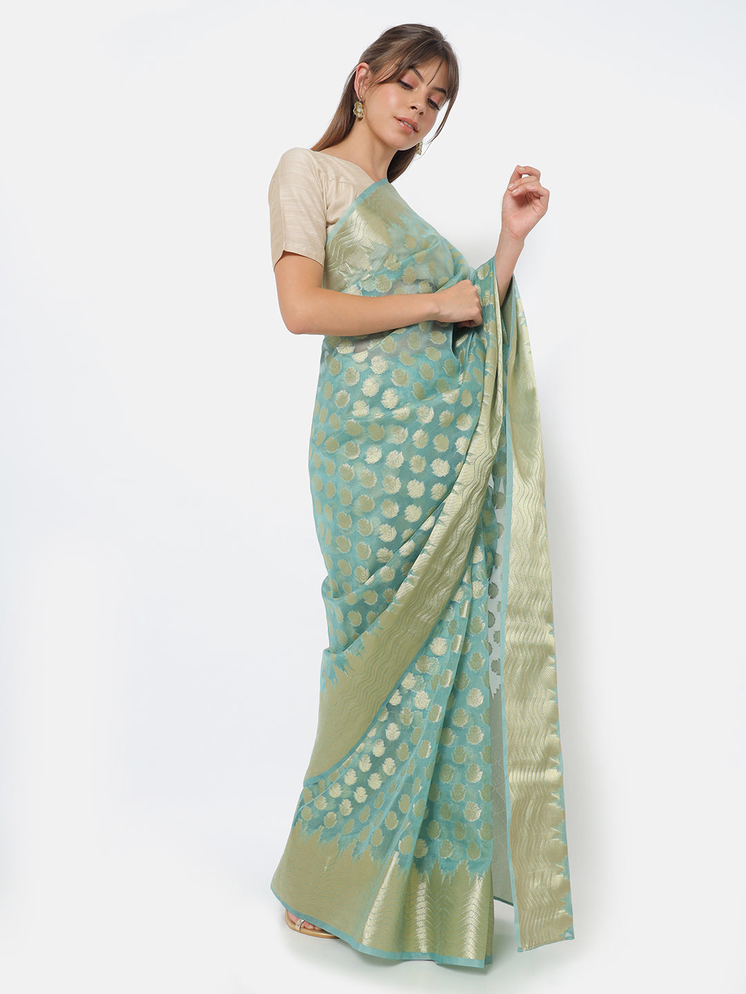 Varuna Light Blue Saree