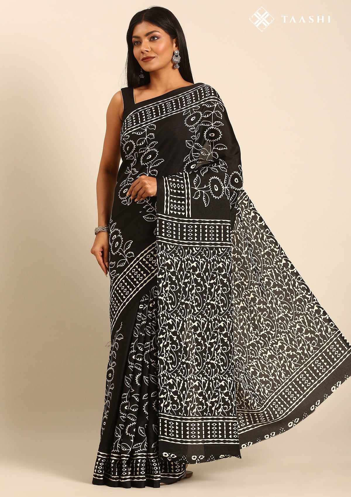 Black Abstract Printed Tussar saree