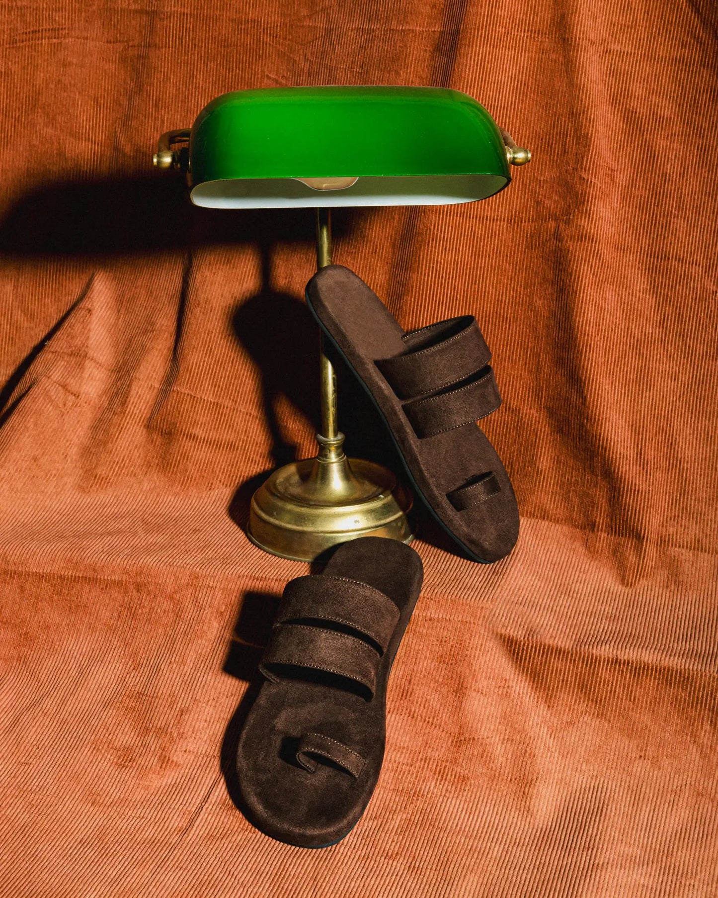 Paaduks Uri Toe-Ring Vegan Suede Brown Slides