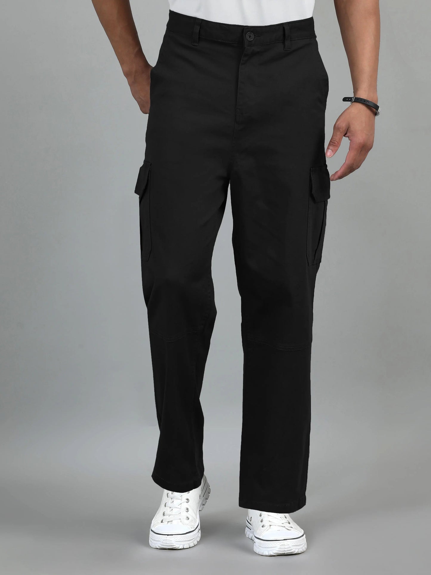 Men Cotton Baggy Fit Cargo Trousers, Black