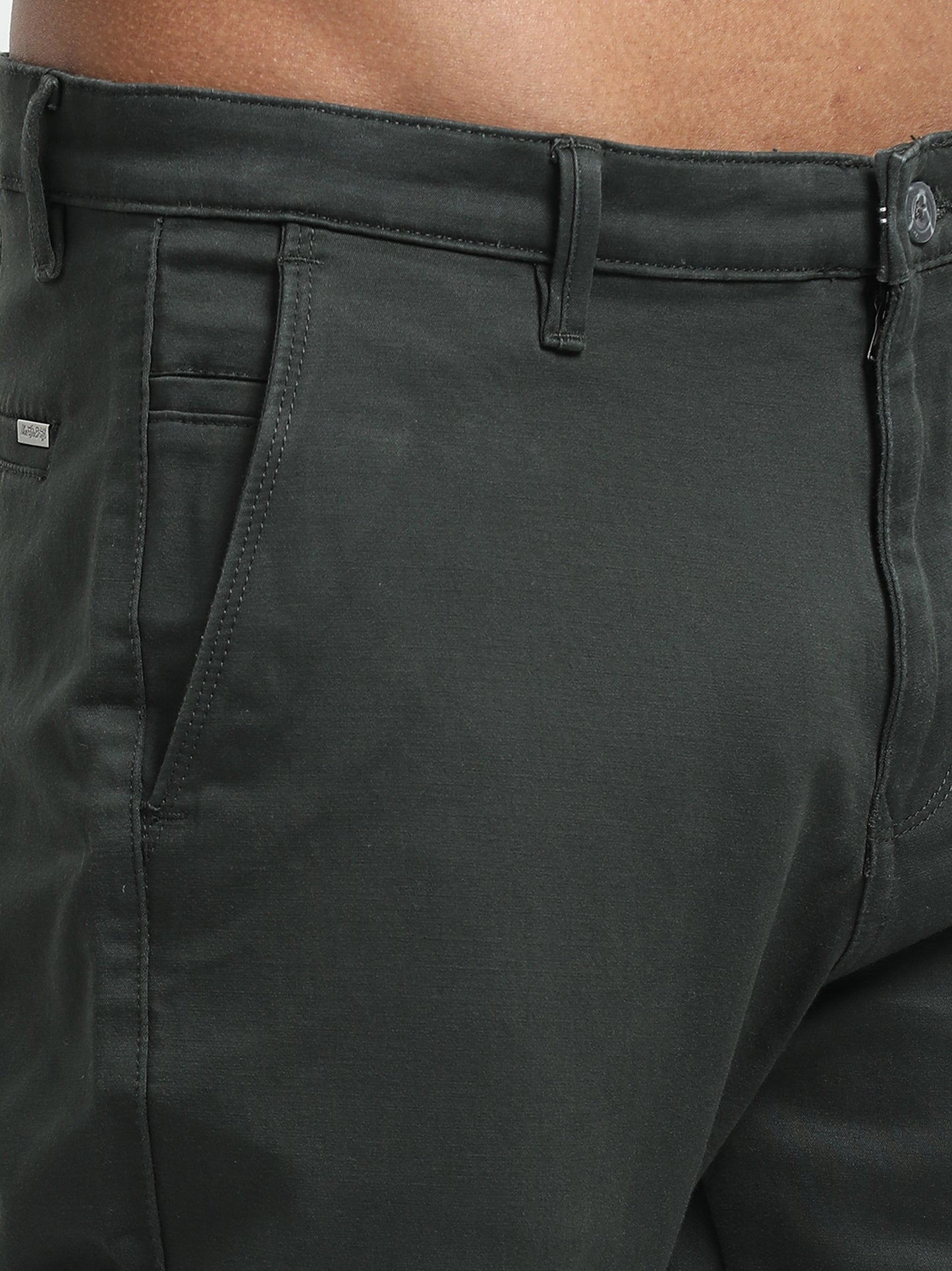 REGULAR FIT SOLID TROUSER