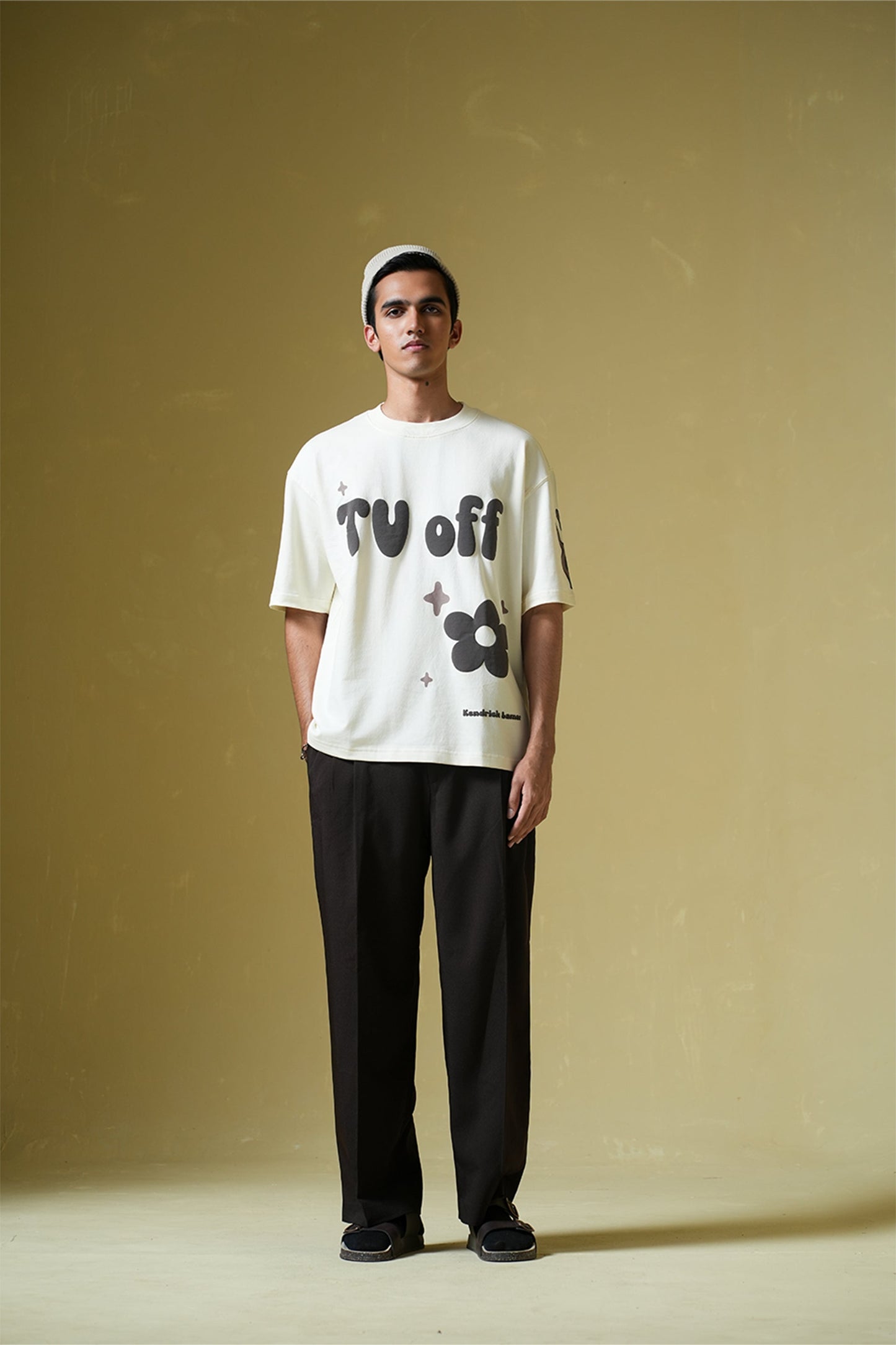 TV off Cream Oversized T-Shirt