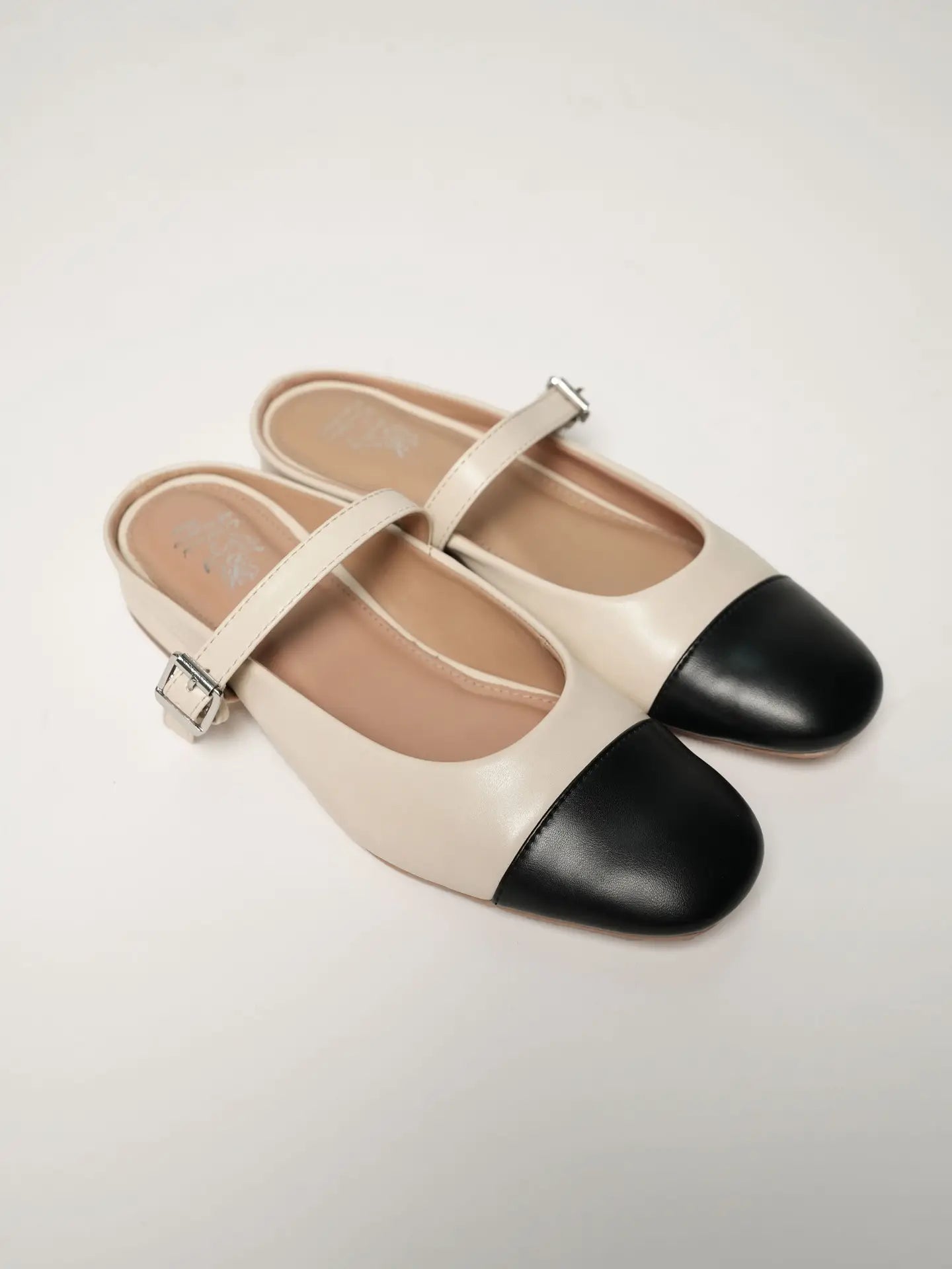 Theater Women Beige & Black Austens Mary Jane Flats