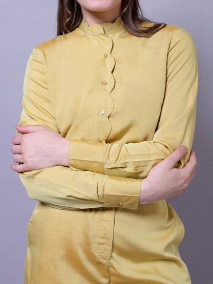 Scallop Trim Shirt and Shorts Set | Gold