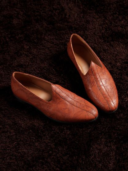 Monkstory Floral Mojari - Tan