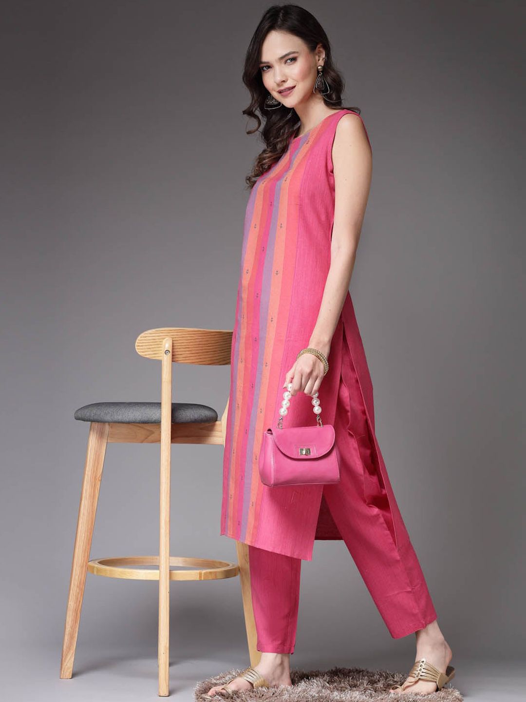 Striped Sleeveless Kurta With Trousers