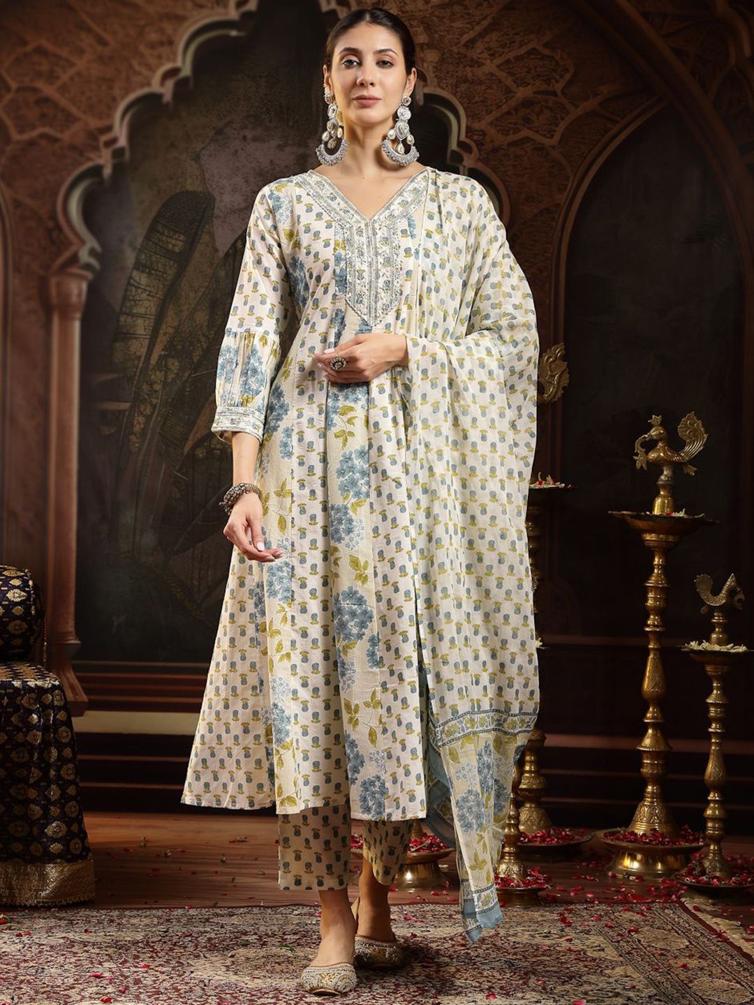 Floral Printed V-Neck Sequinned Pure Cotton Kurta With Trousers & Dupatta