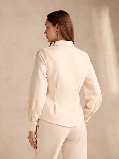 Off White Cinched Waist Printed Shirt