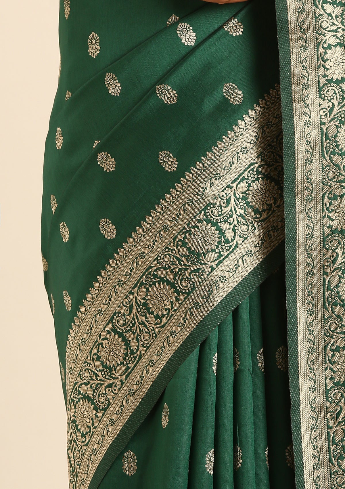 Dark Green Traditional Woven Tussar Saree