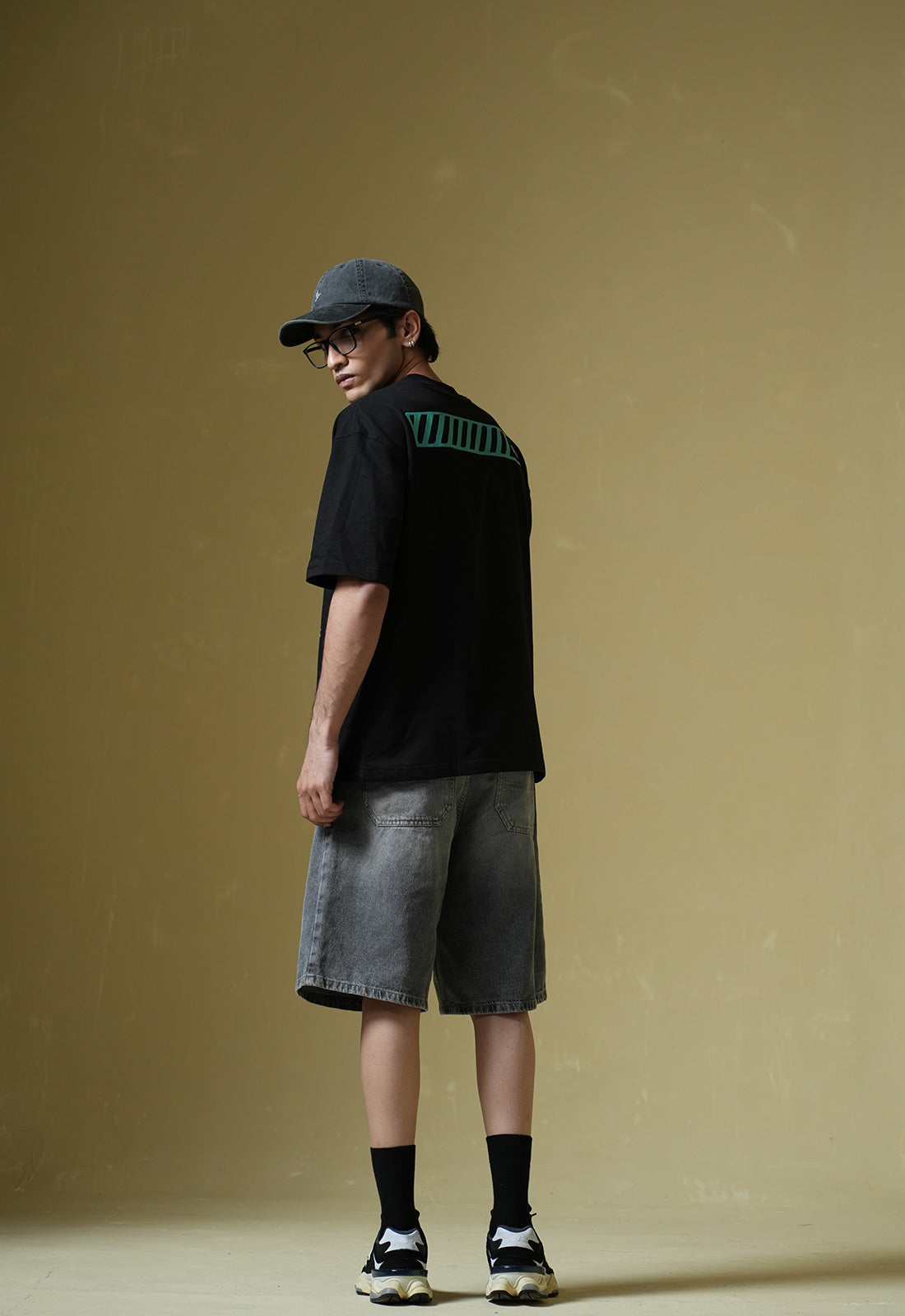 Unknown Heavyweight-Oversized T-Shirt (Tryo Exclusive)