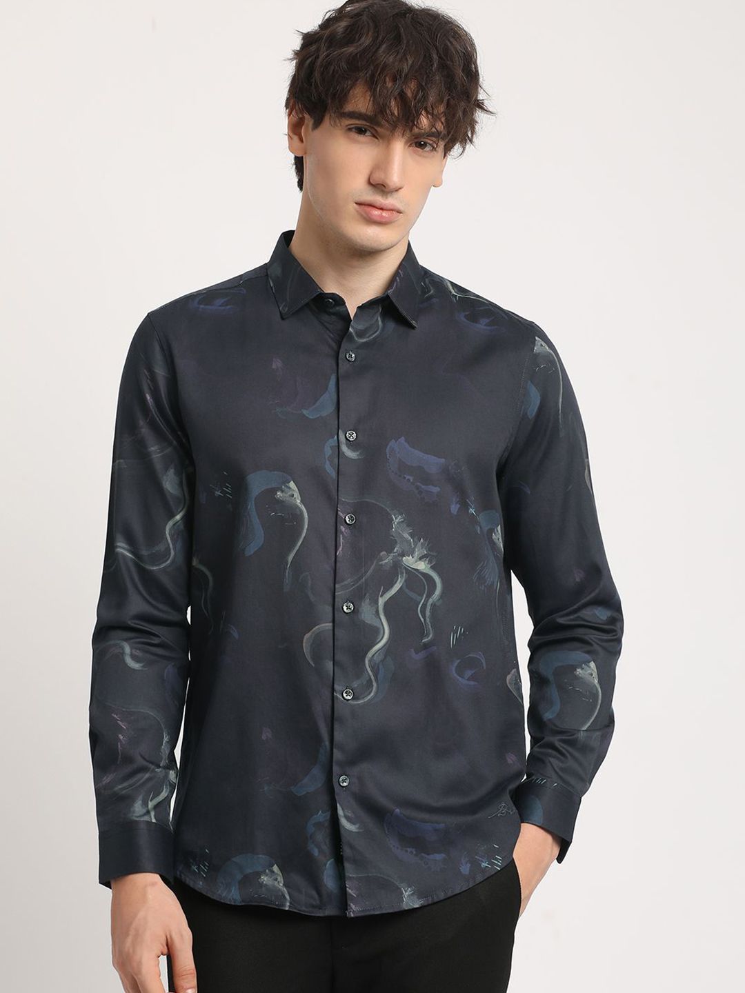 Men Abstract Graphic Printed Slim Fit Casual Shirt