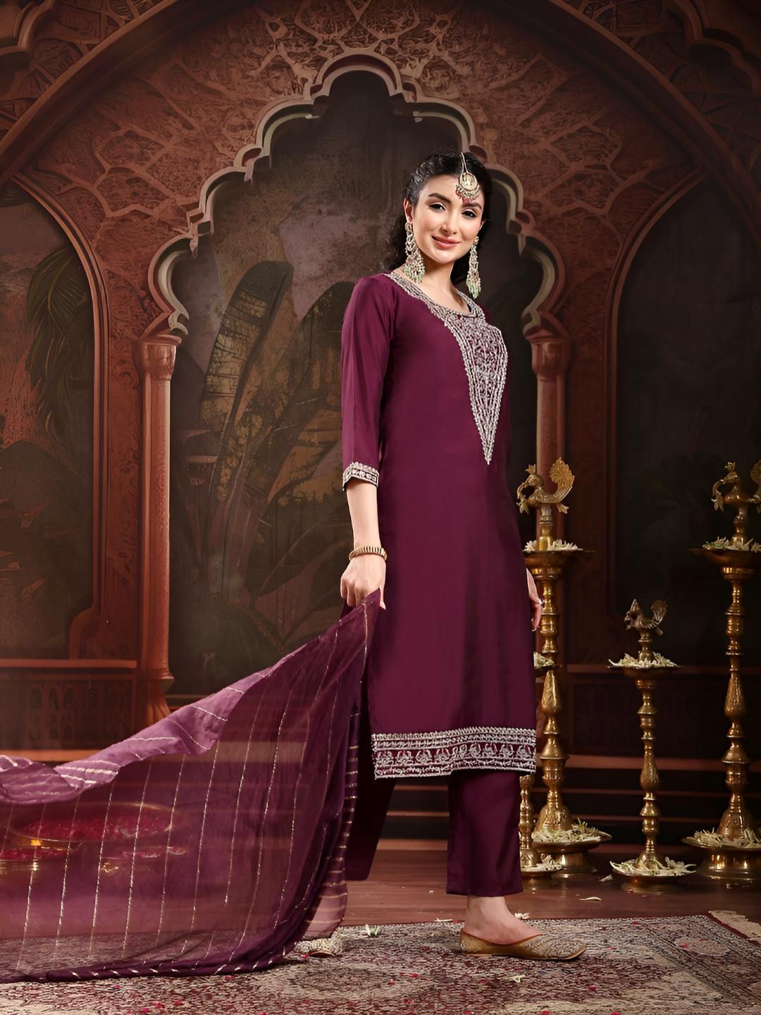 Ethnic Motifs Embroidered Thread Work Straight Kurta With Trousers & Dupatta