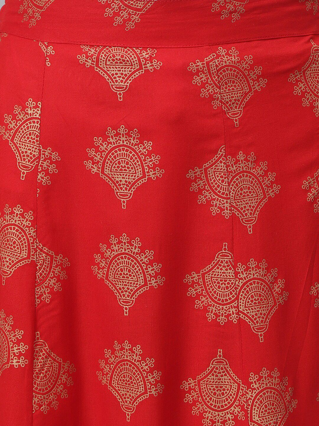 Women Off White & Red Printed Shirt with Skirt