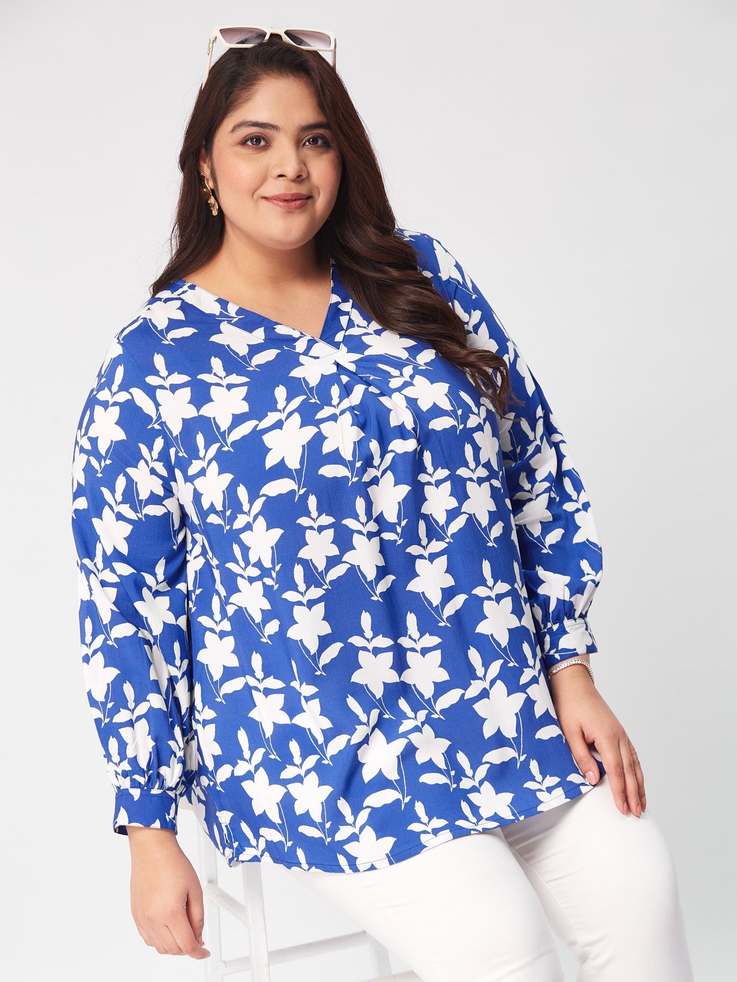 PLUS SIZE BLOOMTOPS: WHERE FASHION FLOURISHES WITH DELICATE FLORAL ELEGANCE | XL - 6XL