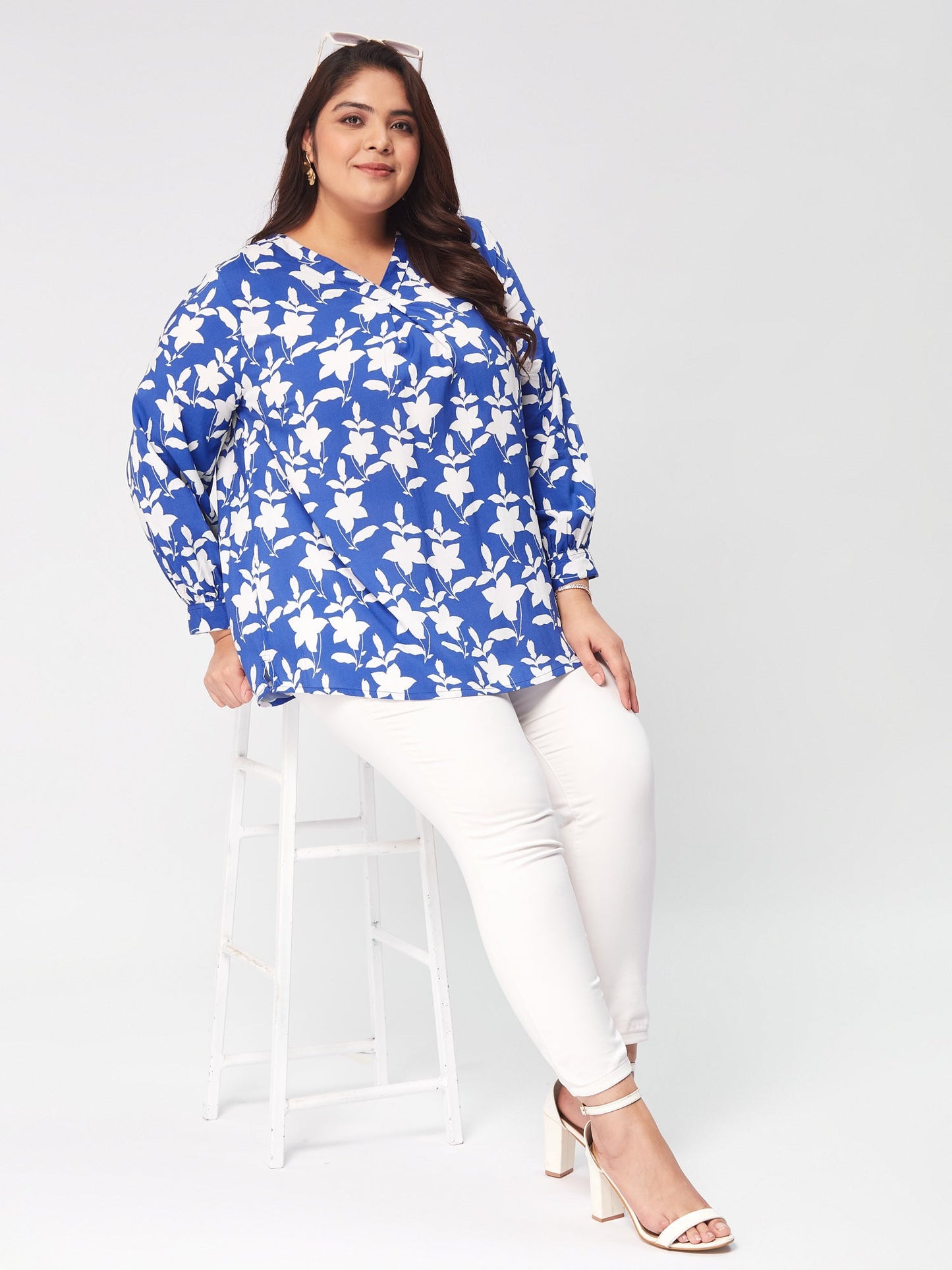 PLUS SIZE BLOOMTOPS: WHERE FASHION FLOURISHES WITH DELICATE FLORAL ELEGANCE | XL - 6XL