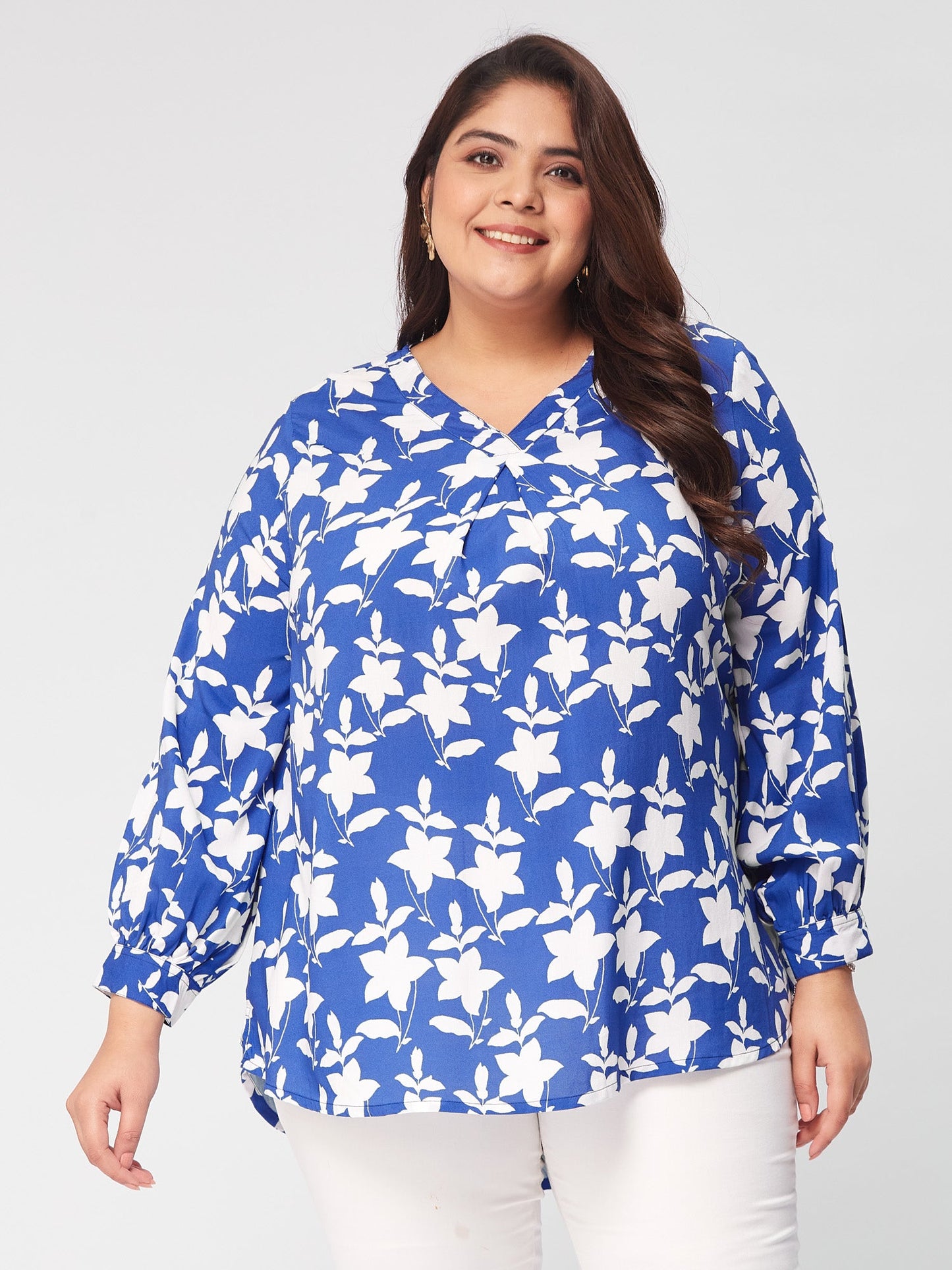 PLUS SIZE BLOOMTOPS: WHERE FASHION FLOURISHES WITH DELICATE FLORAL ELEGANCE | XL - 6XL