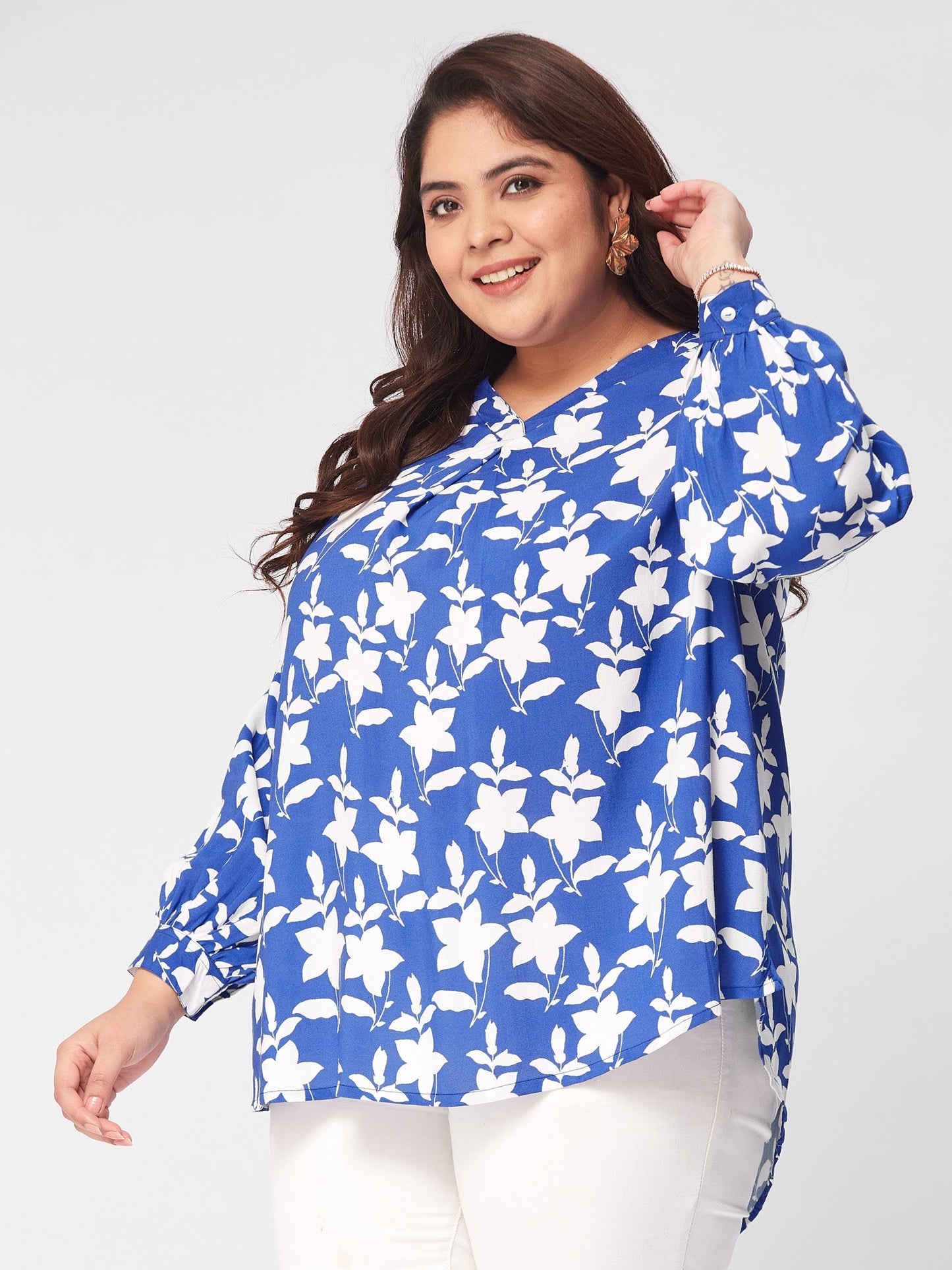PLUS SIZE BLOOMTOPS: WHERE FASHION FLOURISHES WITH DELICATE FLORAL ELEGANCE | XL - 6XL