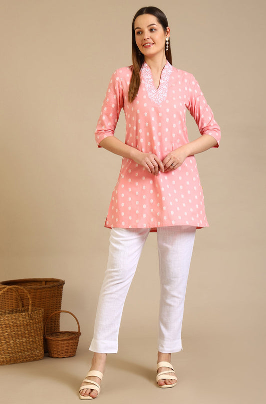 Pink Thread Embroidered Cotton Blend Straight Kurti