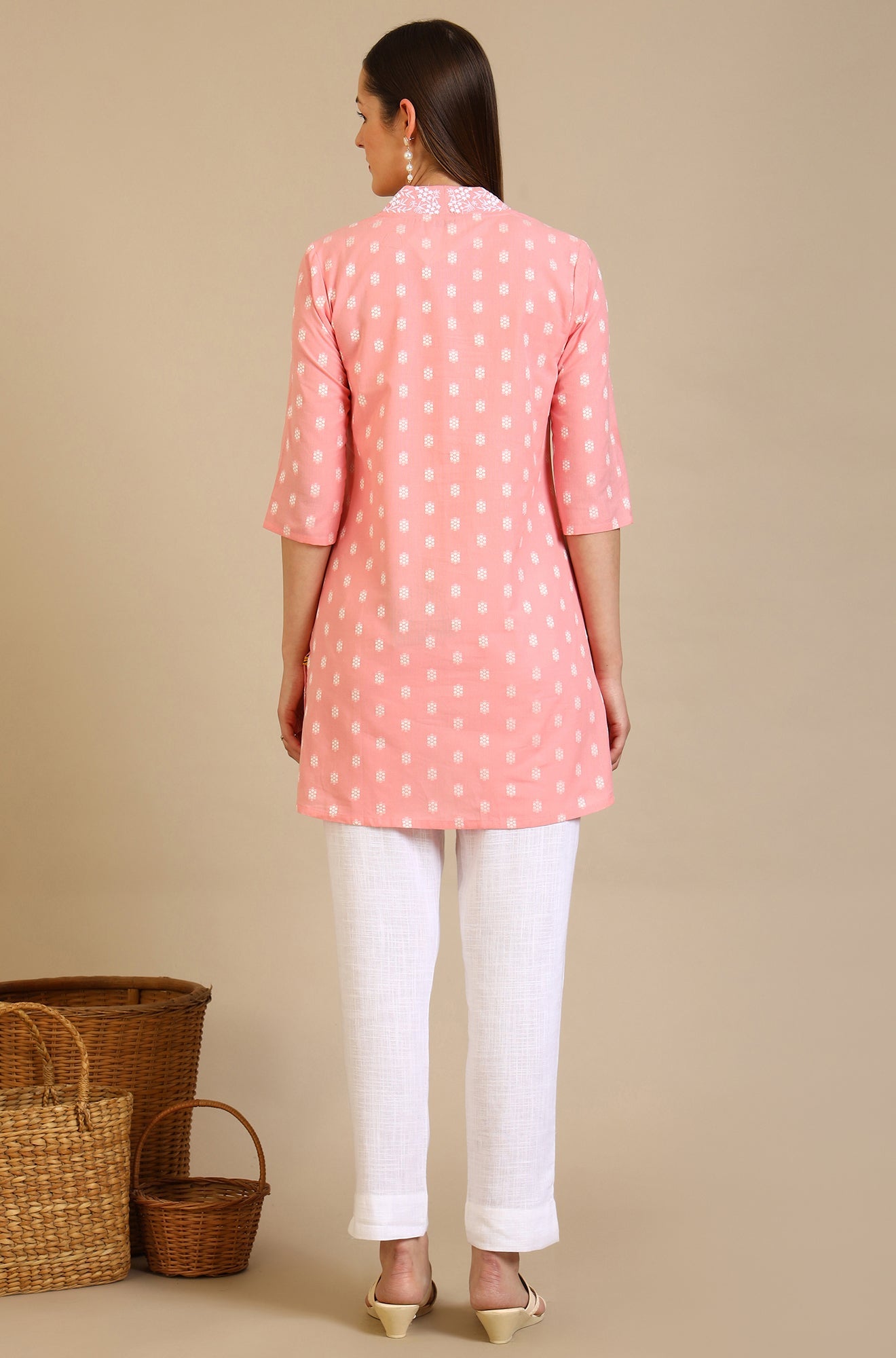 Pink Thread Embroidered Cotton Blend Straight Kurti