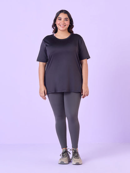 PLUS SIZE BLACK STRETCHABLE T-SHIRT WITH POCKETS | XL - 6XL