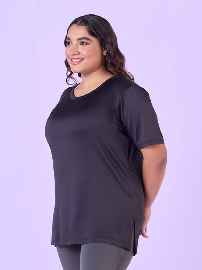 PLUS SIZE BLACK STRETCHABLE T-SHIRT WITH POCKETS | XL - 6XL