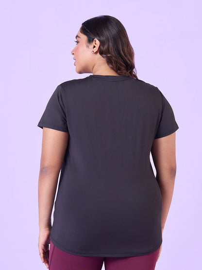 PLUS SIZE JET BLACK STRETCHABLE T-SHIRT WITH POCKETS | XL - 6XL