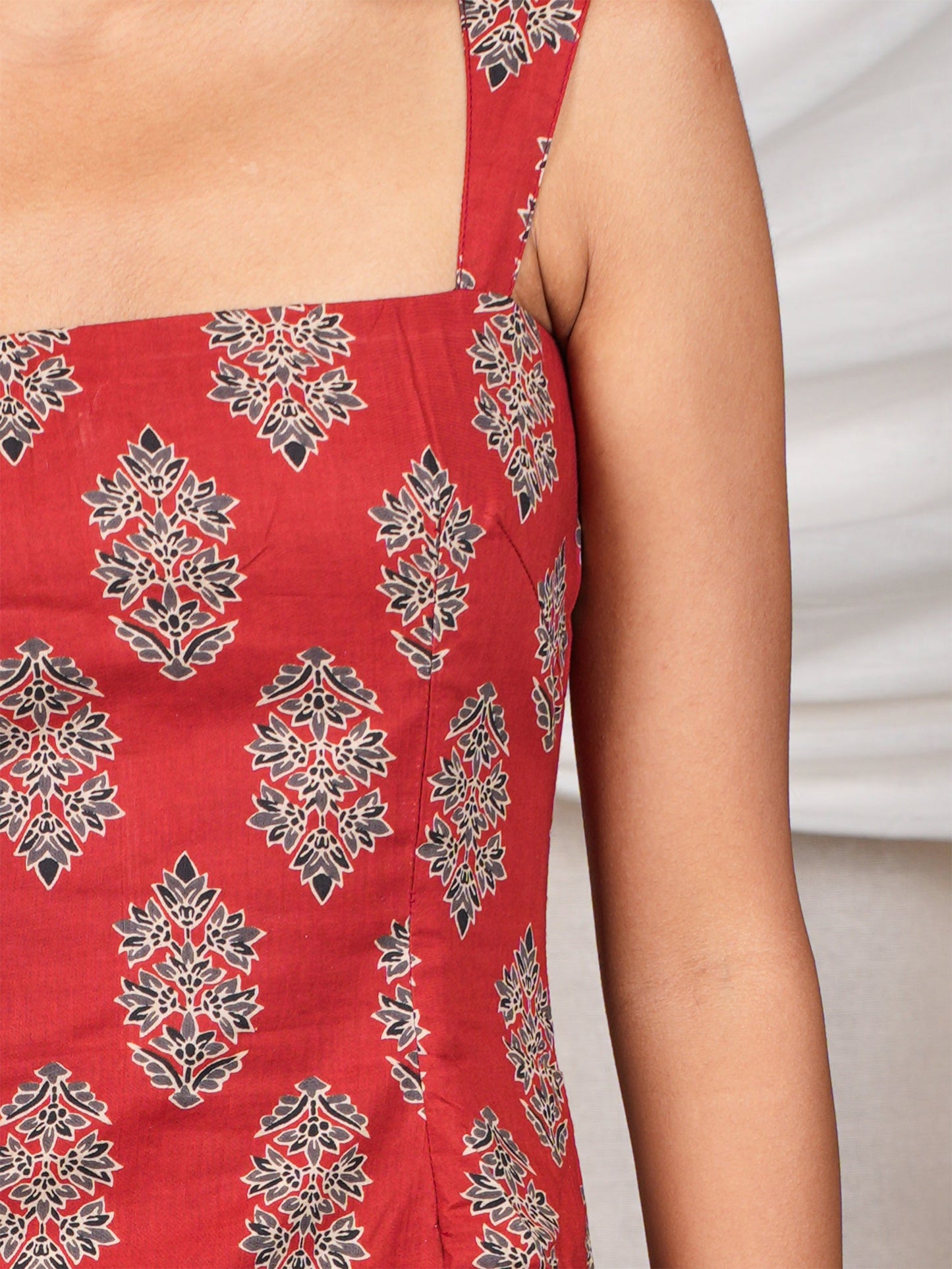 Anshika Wide Shoulder Strap Kurti