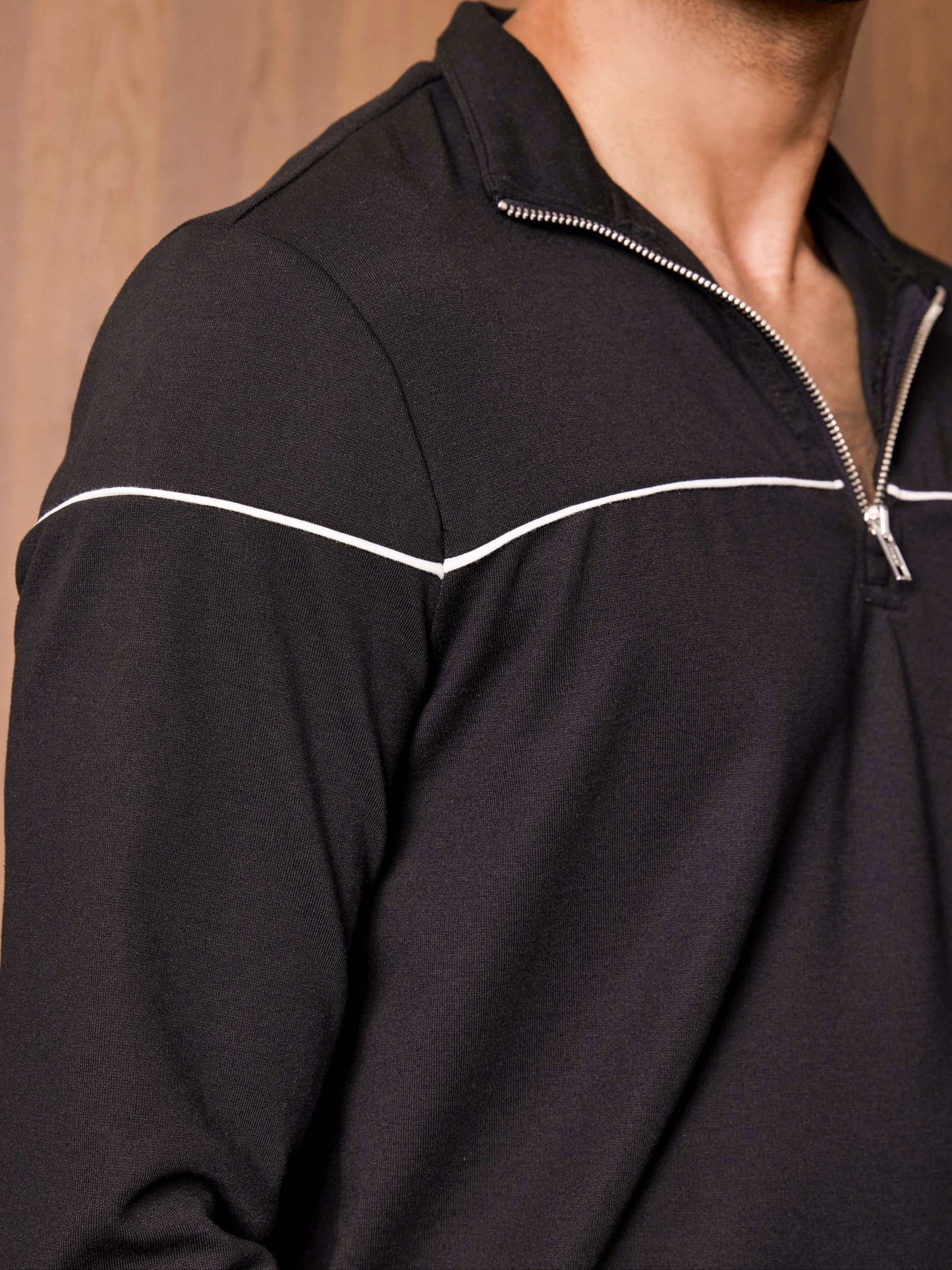 Transit Quarter Zip Pullover - Black