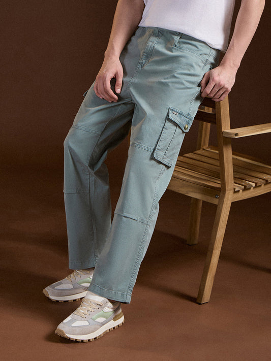 Light Green Solid Straight Fit Functional & Stylish Cargo Pant
