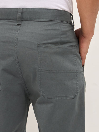 Grey Solid Cropped Carrot Fit Casual Chino Trouser