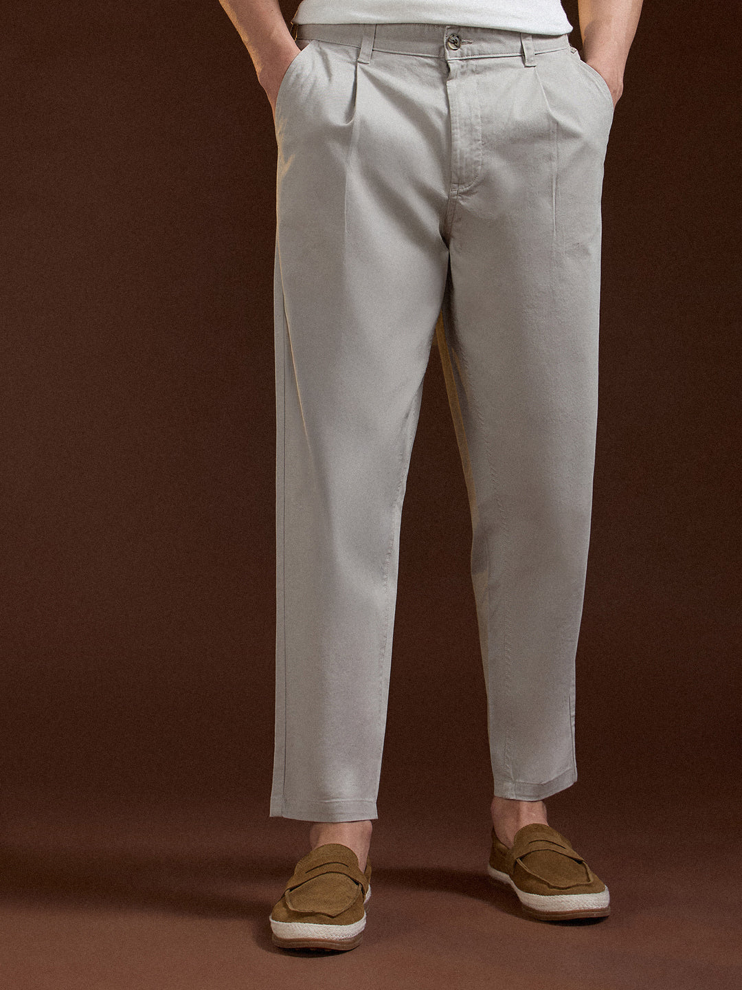 Grey Solid Cropped Carrot Fit Casual Chino Trouser